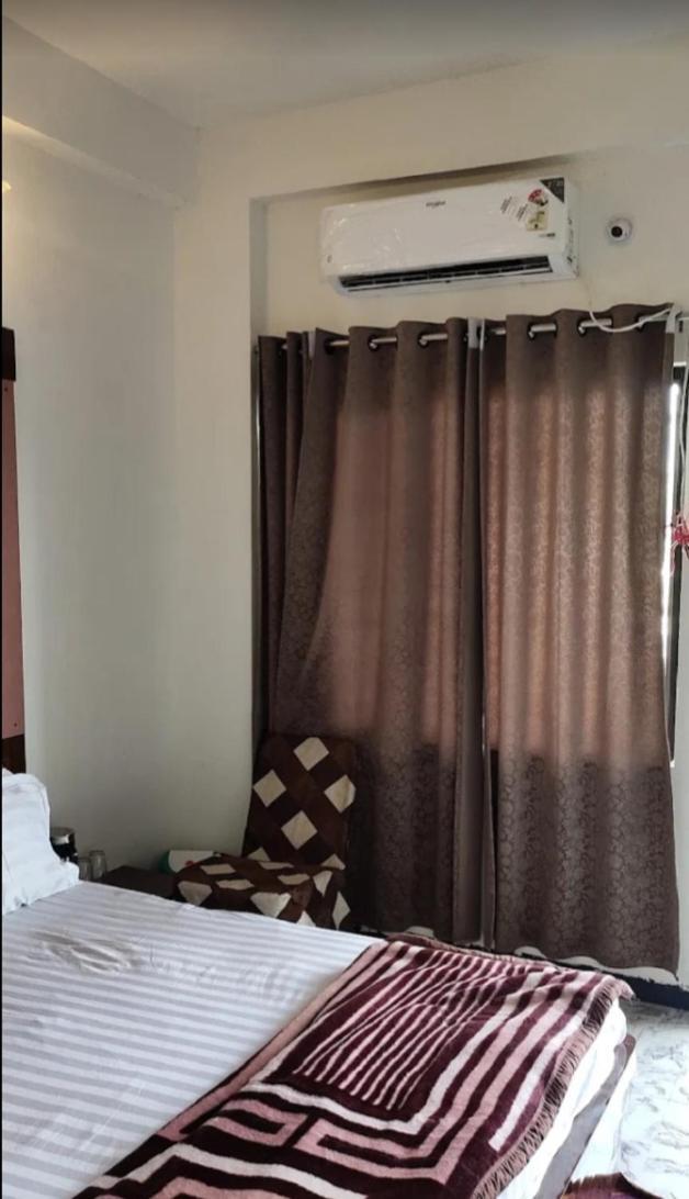 Hotel Malhotra Palace Ujjain Eksteriør billede